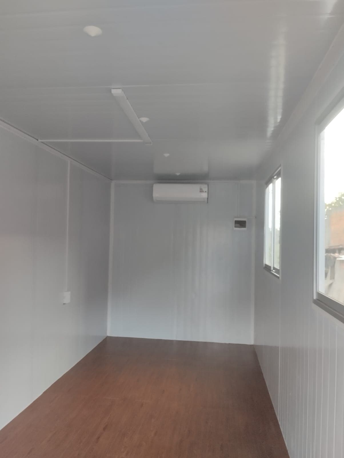 Interior de módulo RTL Perú